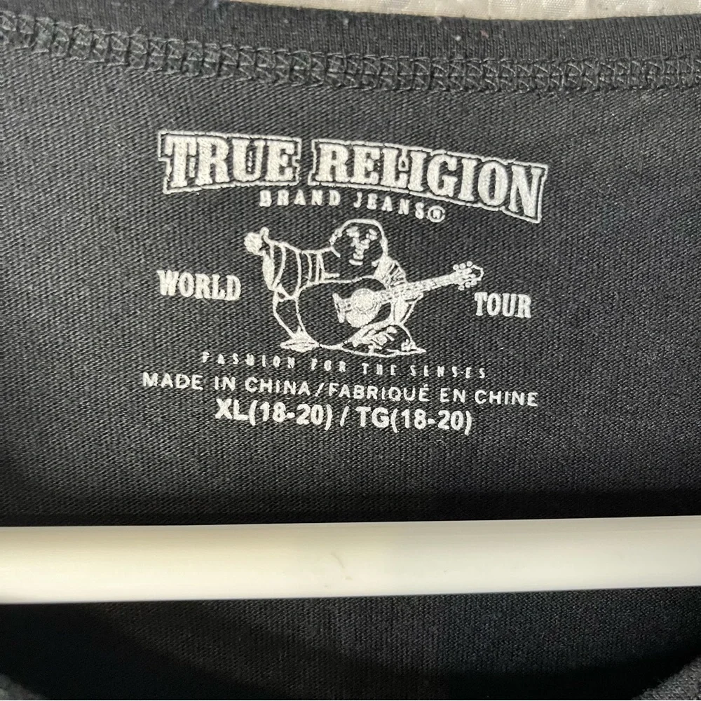 True Religion Long Sleeve Crew Neck Shirt Size XL(18-20)
